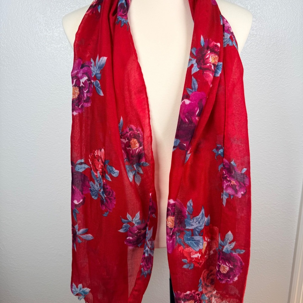 Chicos Red Floral Scarf Lightweight Eyelash Fringe Rectangle Wrap One Size